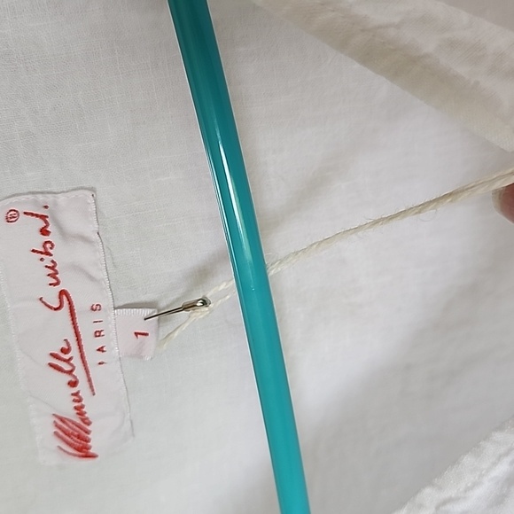 Manuelle White Linen Top. - Picture 4 of 6